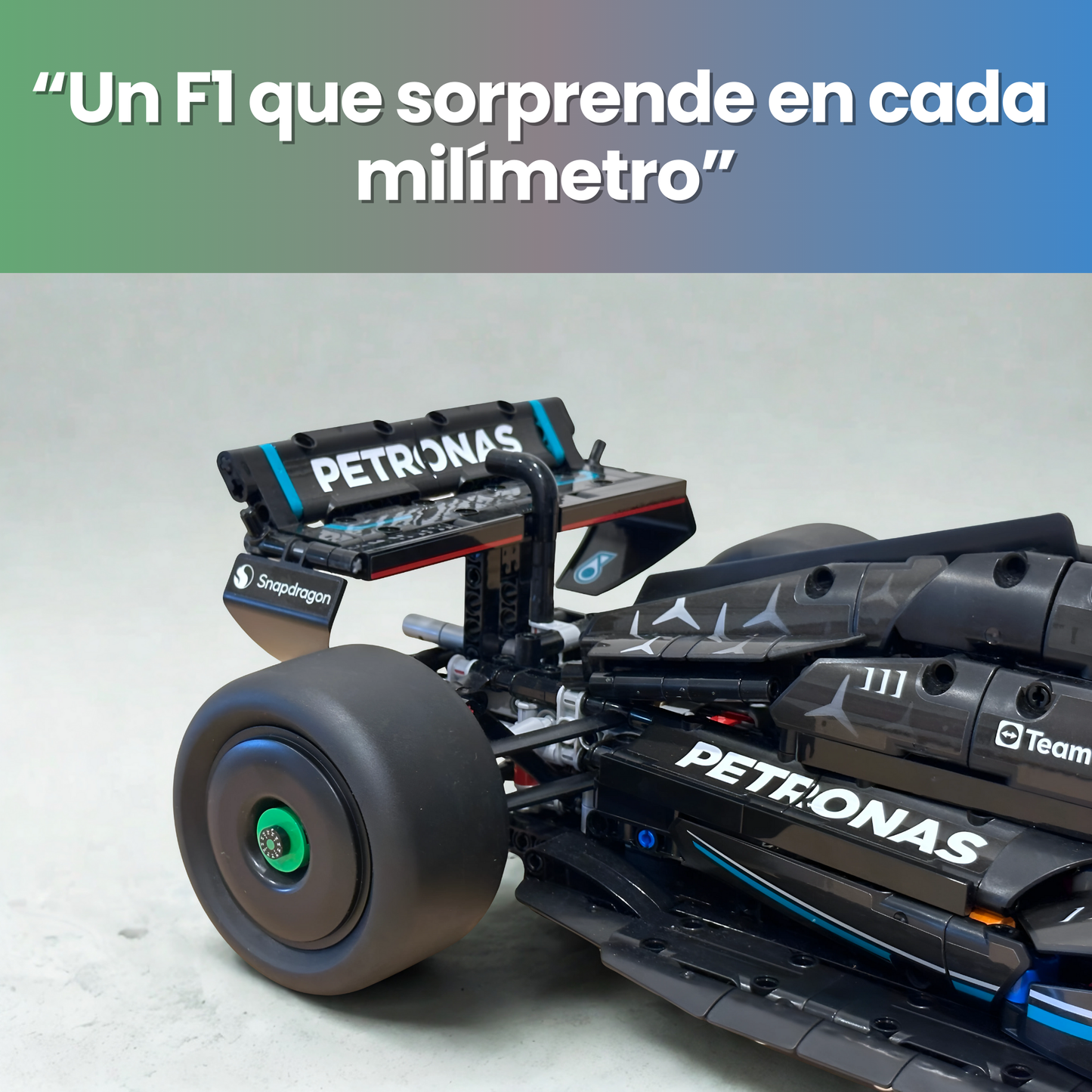 F1 W14 PETRONAS - 1642 Piezas 1:8